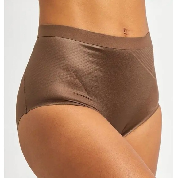 SPANX Other - SPANX Thinstincts 2.0 High-Waist Shapewear Brief Panties Chestnut Brown size M